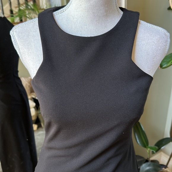 BLACK & WHITE SHIFT DRESS - Picture 3 of 5